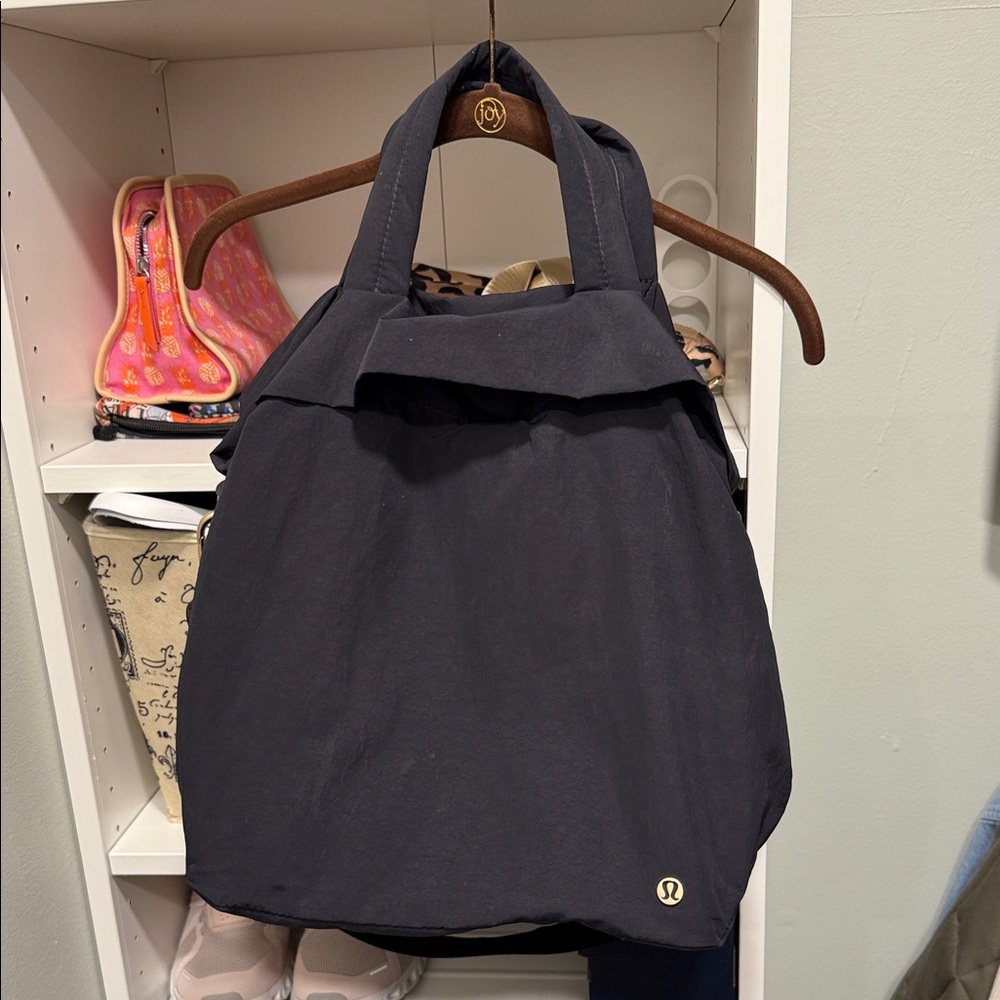 lululemon On My Level Bag 19L